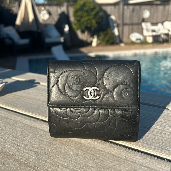 CHANEL WALLET - Picture 1 of 7
